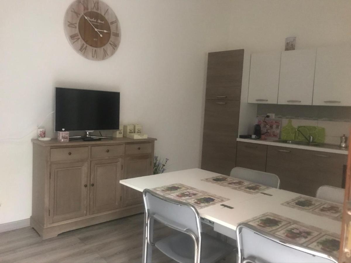 Bed and Breakfast Casa Barbara Мантуя Экстерьер фото